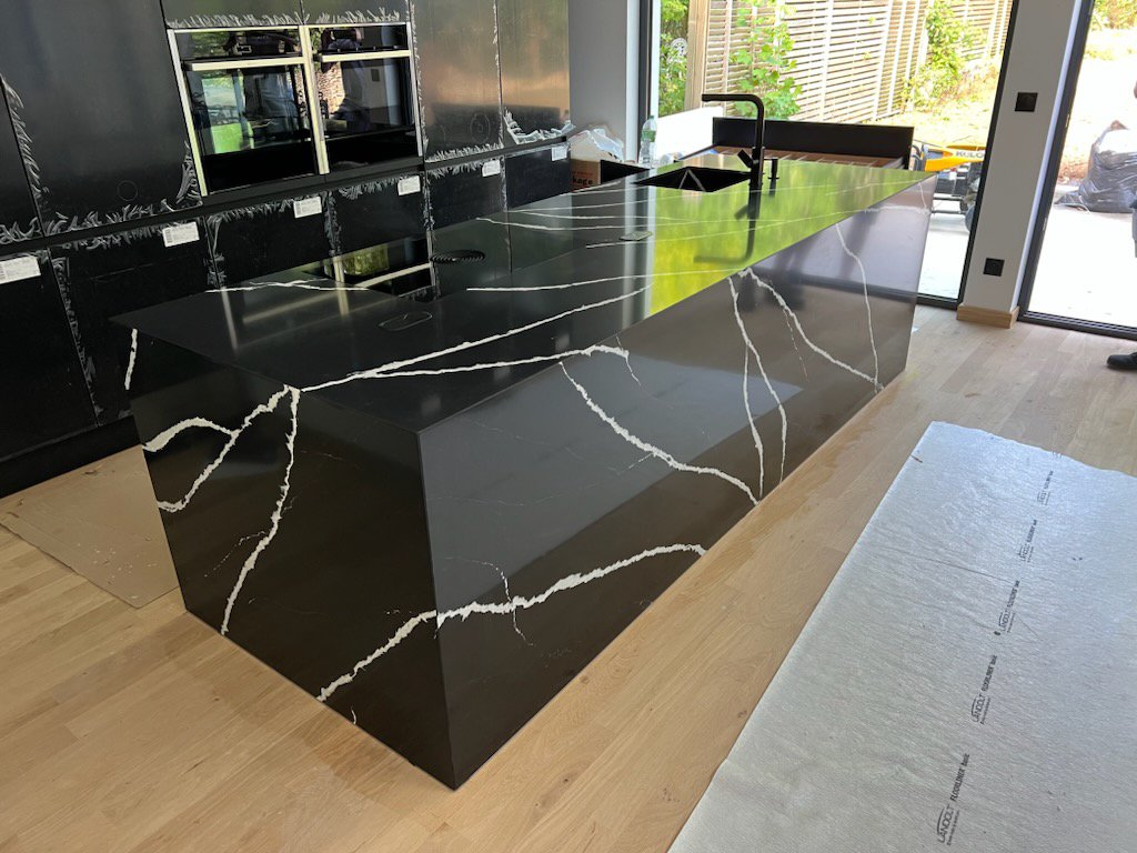 Marquina 2